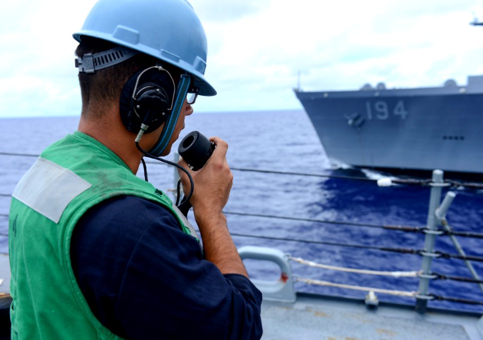 USS Carl Vinson 140919-N-GW139-109