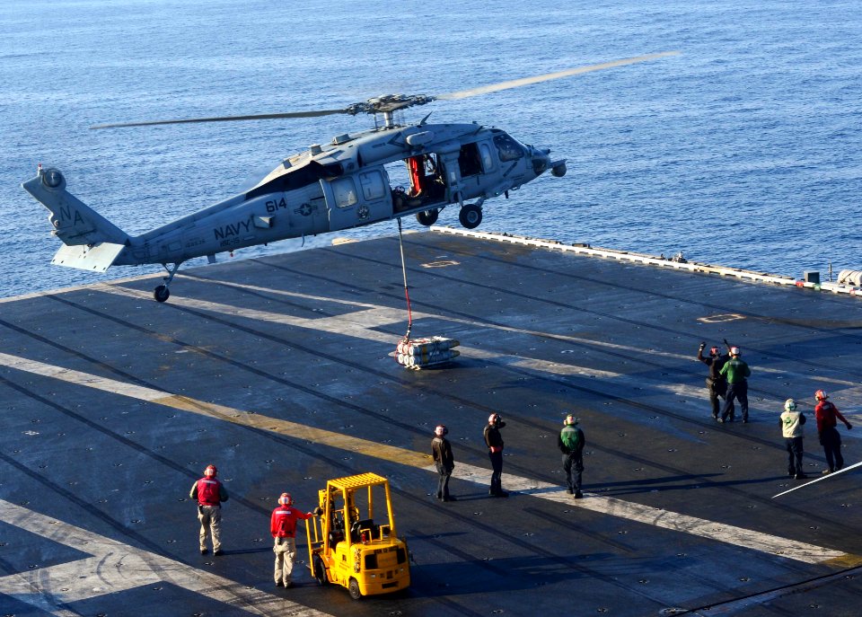 USS Carl Vinson (CVN) 70150302-N-GW139-078 (16711237595)
