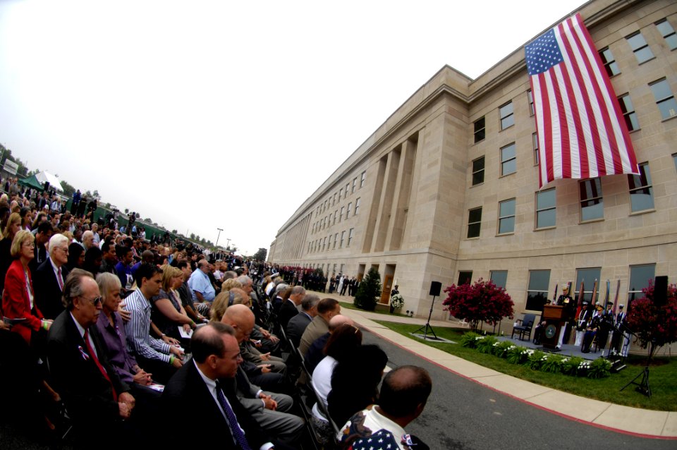 US Navy 070911-D-7203T-001 U.S. Marine Gen. Peter Pace, Chairman of the Joint Chiefs of Staff, addresses the audience during a Sept. 11 remembrance and wreath laying ceremony with Secretary of Defense Robert M. Gates at the Pen