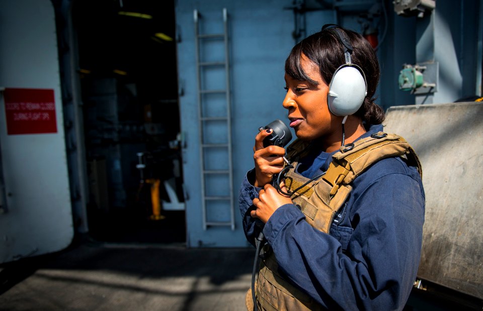 USS Carl Vinson (CVN 70) 150226-N-HD510-027 (16492615608)