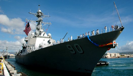 US Navy 070922-N-0879R-006 Guided-missile destroyer USS Chafee (DDG 90) pulls into port after a deployment with Nimitz Carrier Strike Group