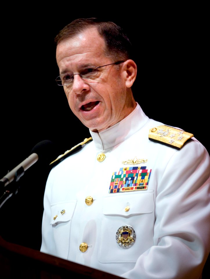US Navy 070921-N-0696M-322 Chief of Naval Operations (CNO) Adm. Mike Mullen speaks at the Naval Post Graduate School (NPS) commencement ceremony
