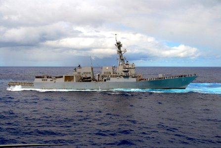US Navy 070927-N-0890S-036 Guided-missile destroyer USS Pinckney (DDG 91) participates in a sea power demonstration for Sailors and their families aboard nuclear-powered aircraft carrier USS Nimitz (CVN 68)