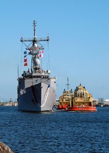 US Navy 070926-N-1522S-003 More than 200 Sailors aboard guided-missile frigate USS Samuel B. Roberts (FFG 58) return to their homeport of Naval Station Mayport