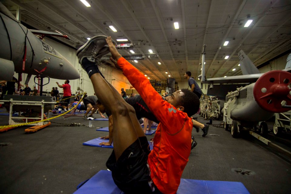 USS Carl Vinson (CVN 70) 150214-N-DJ750-119 (16369321558)