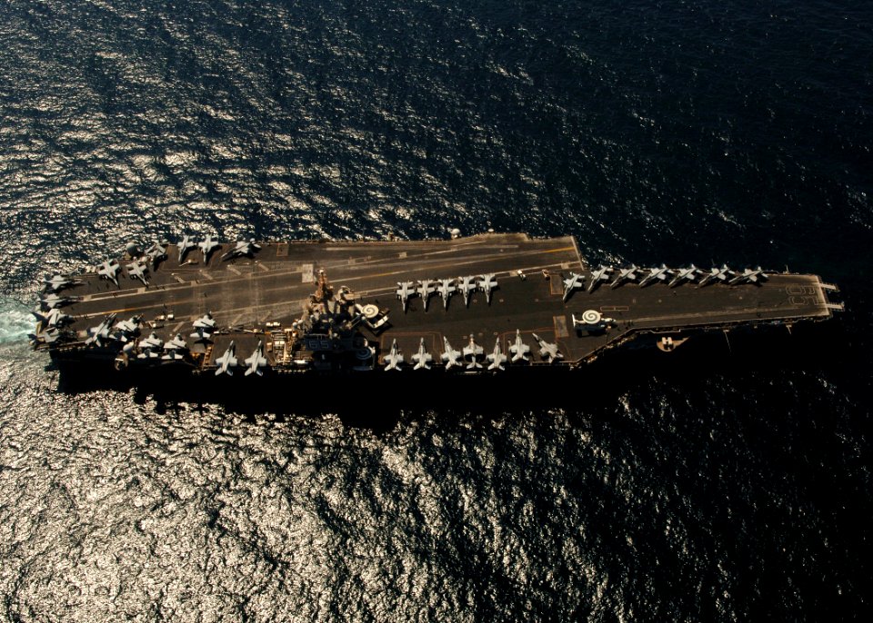 US Navy 070928-N-5928K-006 Nuclear-powered aircraft carrier USS Enterprise (CVN 65) transits through the Persian Gulf