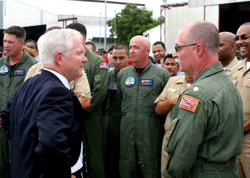 US Navy 071002-N-8590G-005 Secretary of Defense Robert M. Gates meets with Sailors of Patrol Squadron (VP) 45 and Forward Operating Location (FOL)