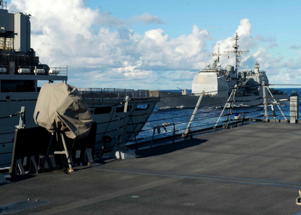 USS Bunker replenishment at sea 140908-N-KB426-083