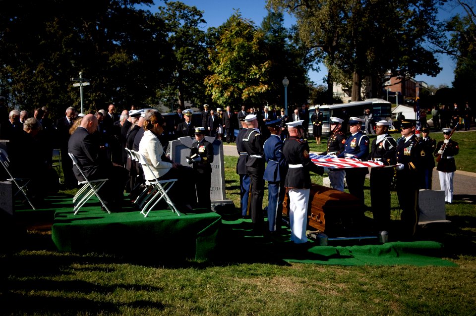 US Navy 071031-N-0696M-513 The joint service honor guard prepares to fold the national ensign during the memorial service for Adm. William J. Crowe, 11th Chairman of the Joint Chiefs of Staff, who died Oct. 18 at the age of 82