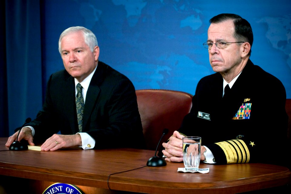 US Navy 071101-N-0696M-062 Secretary of Defense, Robert M. Gates and Chairman of the Joint Chiefs of Staff, U.S. Navy Adm. Mike Mullen conduct their weekly press briefing at the Pentagon