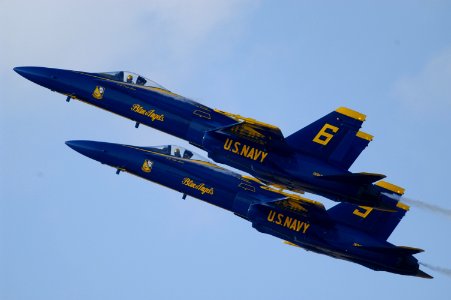 US Navy 071110-N-5328N-854 The No. 6 jet flown by Lt. Cmdr. Craig R. Olson and the No. 5 jet flown by Lt. Cmdr. John D. Allison