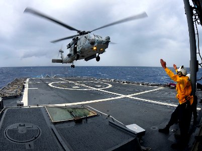 USS Bunker Hill action DVIDS258053