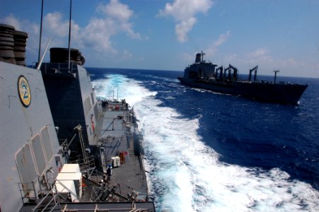 US Navy 071120-N-4014G-126 The guided-missile destroyer USS Porter (DDG 78) conducts an emergency breakaway drill with the Military Sealift Command fleet replenishment oiler USNS Tippecanoe (T-AO 99) after an underway replenish
