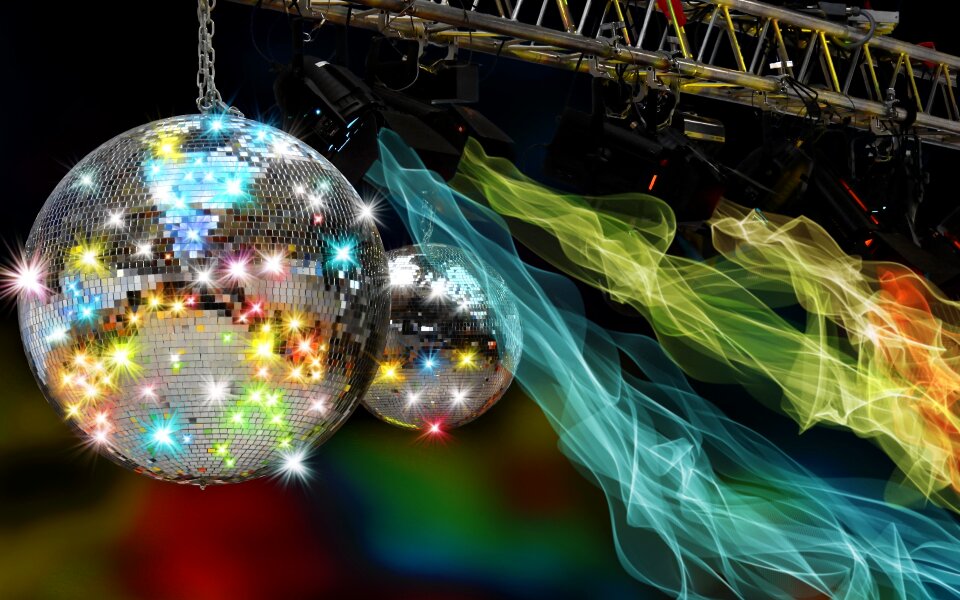 Mirror ball mirror club