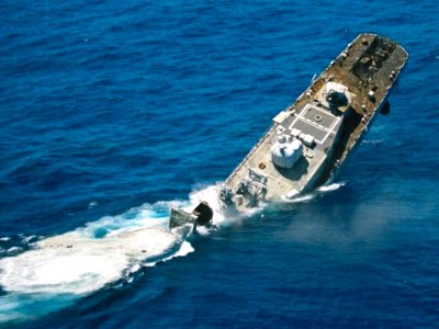 USS Buchanan (DDG-14) sinking on 14 June 2000