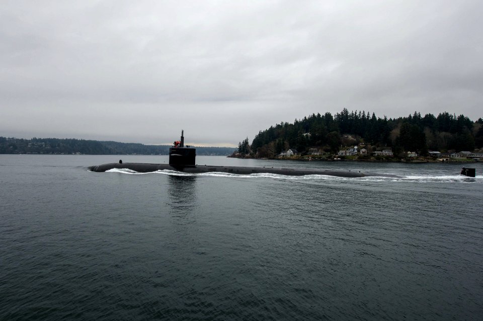 USS Bremerton returns for namesake visit 150225-N-JY507-123