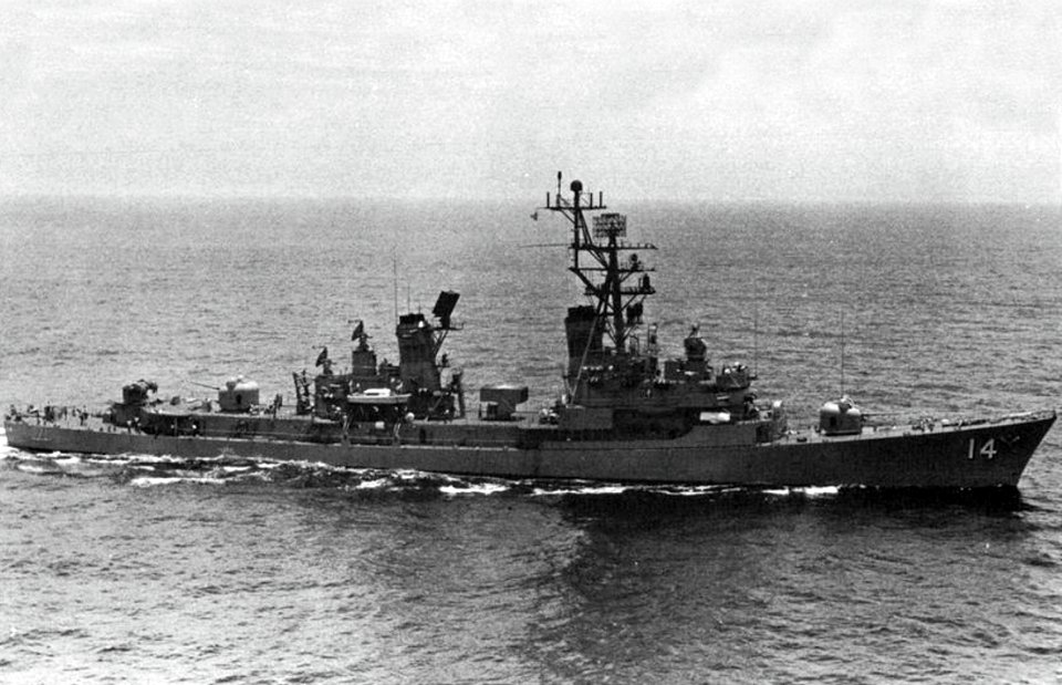 USS Buchanan (DDG-14) underway at sea, in 1968