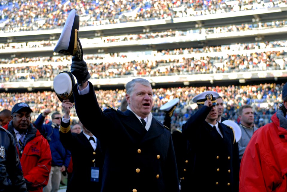 US Navy 071201-N-8273J-224 As a prior Commandant of the Naval Academy, Chief of Naval Operations (CNO) Adm. Gary Roughead pridefully sings the academy's alma mater at the conclusion of the 108th Army- Navy game held at the M^T