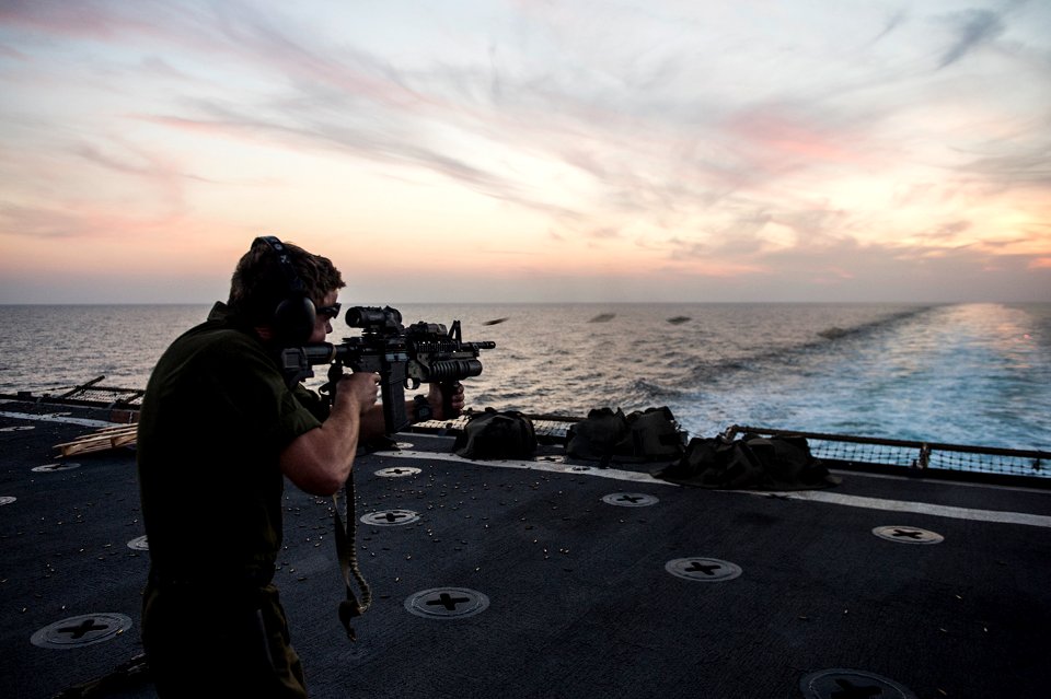 USS BOXER (LHD 4) 131109-N-TQ272-850 (10833930046)