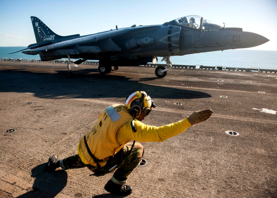 USS Bonhomme Richard conducts flight operations. (9442195387)