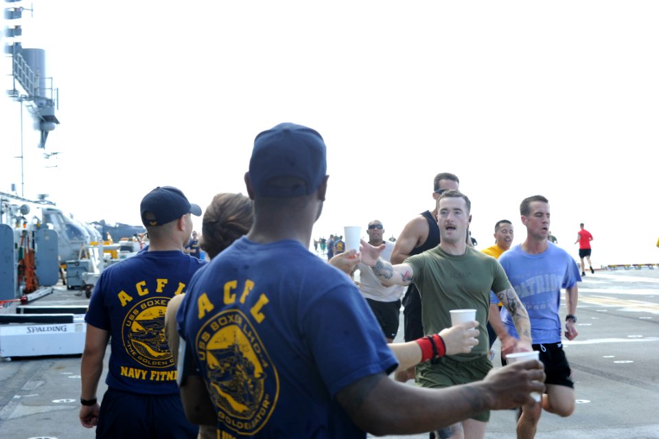 USS BOXER (LHD 4) 131013-N-SS492-099 (10286155796)