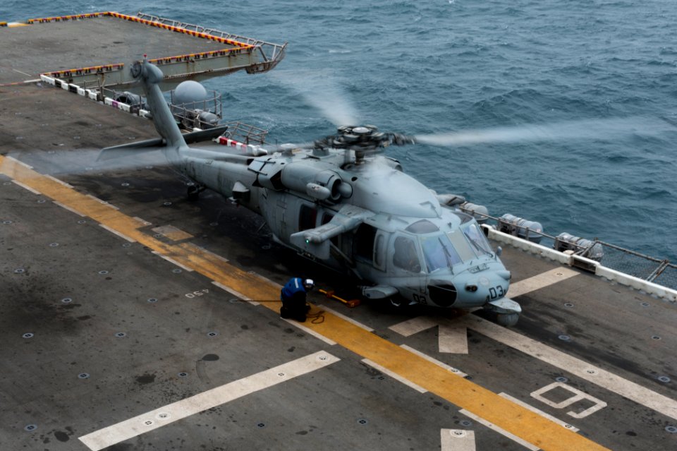 USS Bonhomme Richard 140419-N-LM312-091