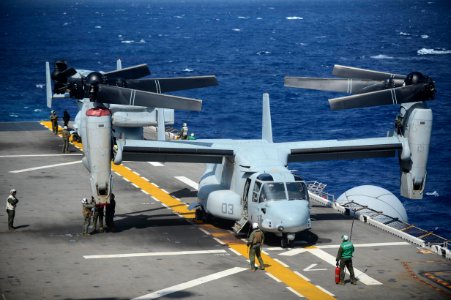 USS Bonhomme Richard conducts flight operations. (12816460975)