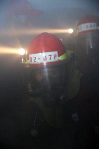 USS Blue Ridge sailors simulate fire drill 140501-N-NN332-050