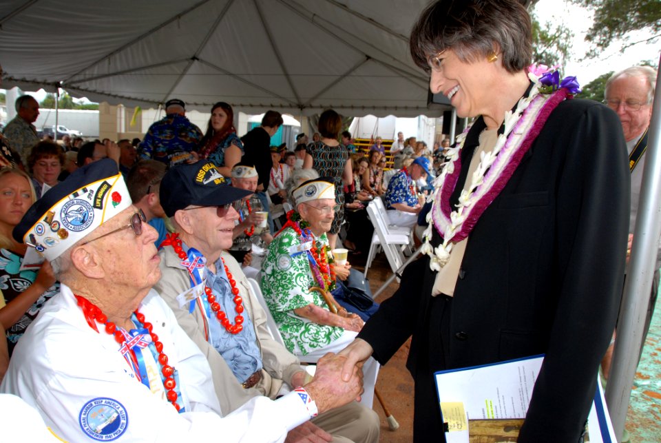 US Navy 071207-N-4965F-017 The Honorable Linda Lingle, Governor of Hawaii, meets with USS Oklahoma survivors prior to a joint Oklahoma Memorial Committee-National Park Service dedication ceremony for battleship USS Oklahoma (BB