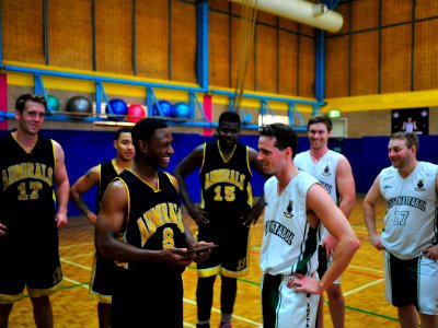 USS Blue Ridge Sailors participate in inter-navy sports while visiting Sydney 150708-N-KG618-487