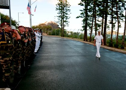 USS Blue Ridge in New Caledonia 110704-N-CZ945-012