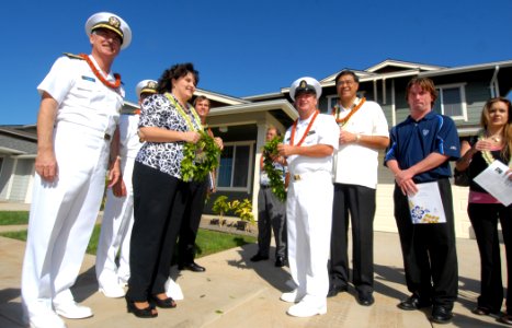 US Navy 071217-N-0879R-051 Commander, Navy Region Hawaii and Naval Surface Group Middle Pacific, Rear Adm. T. G. Alexander, left, along with Honolulu Mayor Mufi Hannemann, were on hand as Chief Ronald Monaghan and his family re