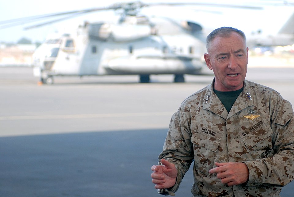 US Navy 071214-A-8138S-486 Lt. Gen. Samuel Helland, 1 Marine Expeditionary Force commanding general and U.S. Marine Corps Forces Central commander, talks to Marines of the Combined Joint task Force