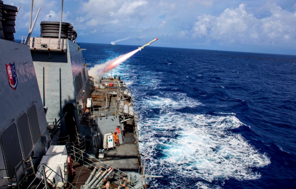 USS Benfold conducts a live fire of a harpoon missile during Valiant Shield 2016. (29387252690)