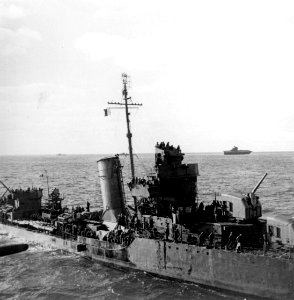 USS Benham (DD-397) on 4 June 1942, with survivors of USS Yorktown (CV-5) on board (80-G-32390)