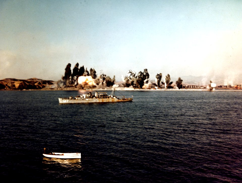 USS Begor (APD-127) off Hungnam on 24 December 1950 (80-G-K-11769)