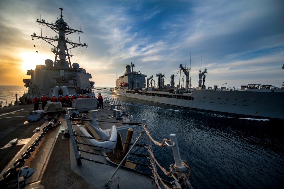 USS Bataan (LHD 5) 140507-N-VC599-107 (13957010618)
