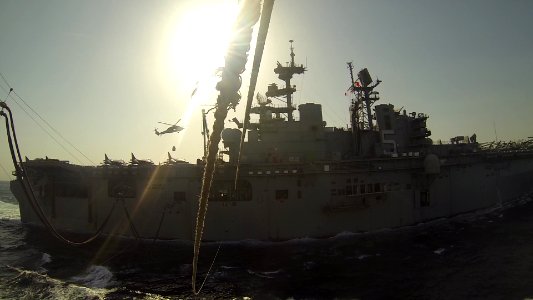 USS Bataan (LHD 5) 140911-N-AO823-065 (15060926378)