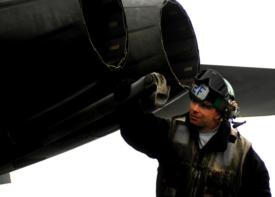 US Navy 080111-N-2984R-250 Aviation Structural Mechanic 3rd Class Cheyenne King, assigned to the