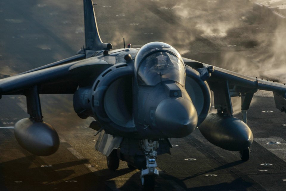 USS BATAAN (LHD 5) 140430-N-AO823-007 (14077150592)