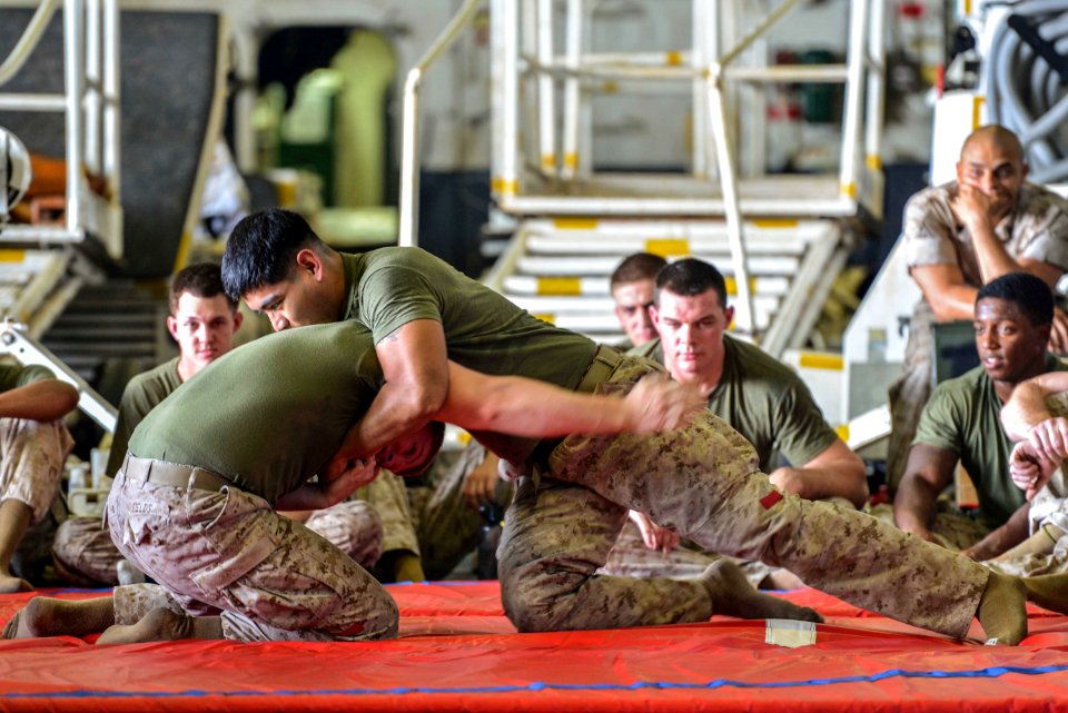 USS Bataan (LHD 5) 140509-N-HO612-073 (14134395906)