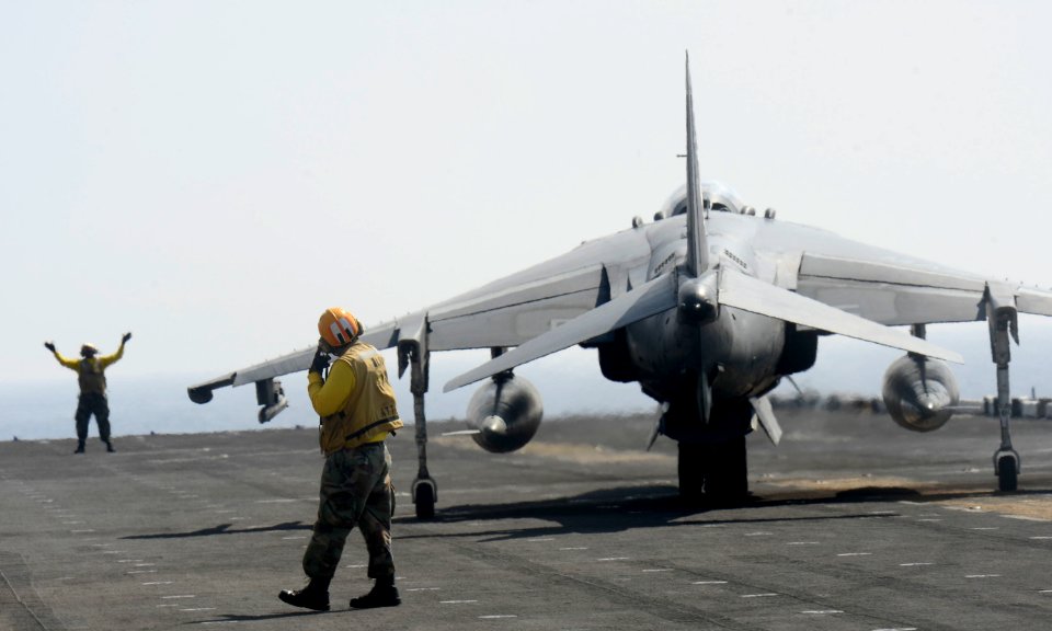USS BATAAN (LHD 5) 140501-N-JX484-314 (14084502871)