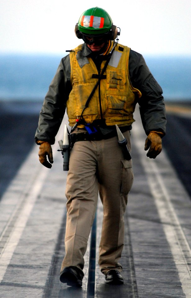 US Navy 080114-N-2984R-050 Lt. Christopher L. Moylan, a Shooter assigned to Air Department aboard the Nimitz-class nuclear-powered aircraft carrier USS Harry S. Truman (CVN 75)