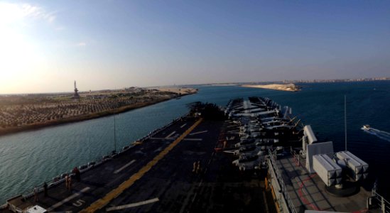 USS BATAAN (LHD 5) 140313-N-NX070-035 (13554107734)