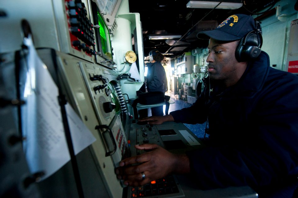 USS Arleigh Burke operations 140302-N-WD757-035