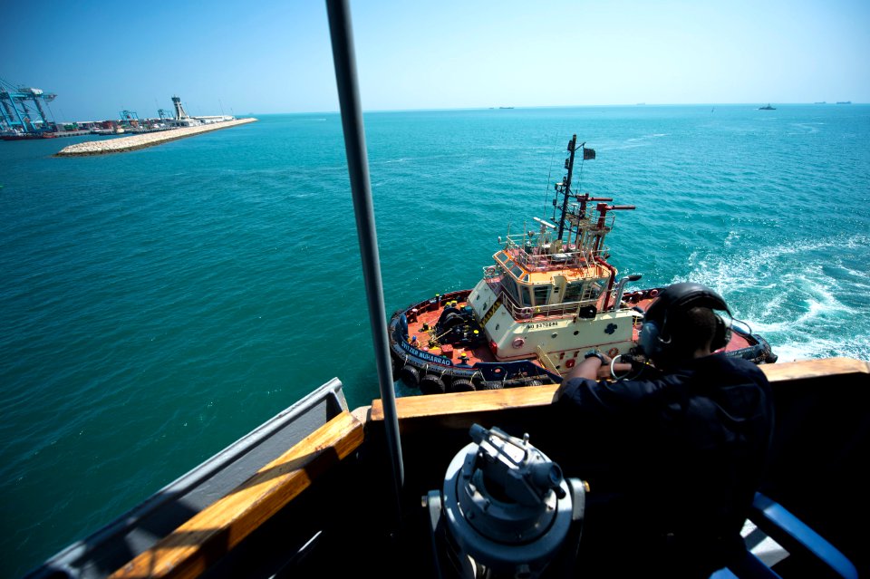 USS Arleigh Burke (DDG 51) 140909-N-WD757-146 (15325747915)