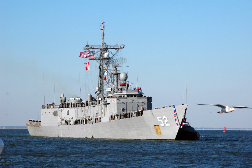 US Navy 080125-N-1082Z-045 The guided-missile frigate USS Carr (FFG 52) returns to the pier on board Naval Station, Norfolk after a six-month deployment