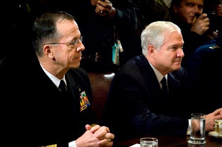 US Navy 080129-N-0696M-004 Adm. Mike Mullen, chairman of the Joint Chiefs of Staff, left, and Secretary of Defense Robert M. Gates attend a meeting in the Cabinet Room of the White House