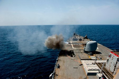 USS Arleigh Burke (DDG 51) 140416-N-WD757-132 (13966356693)