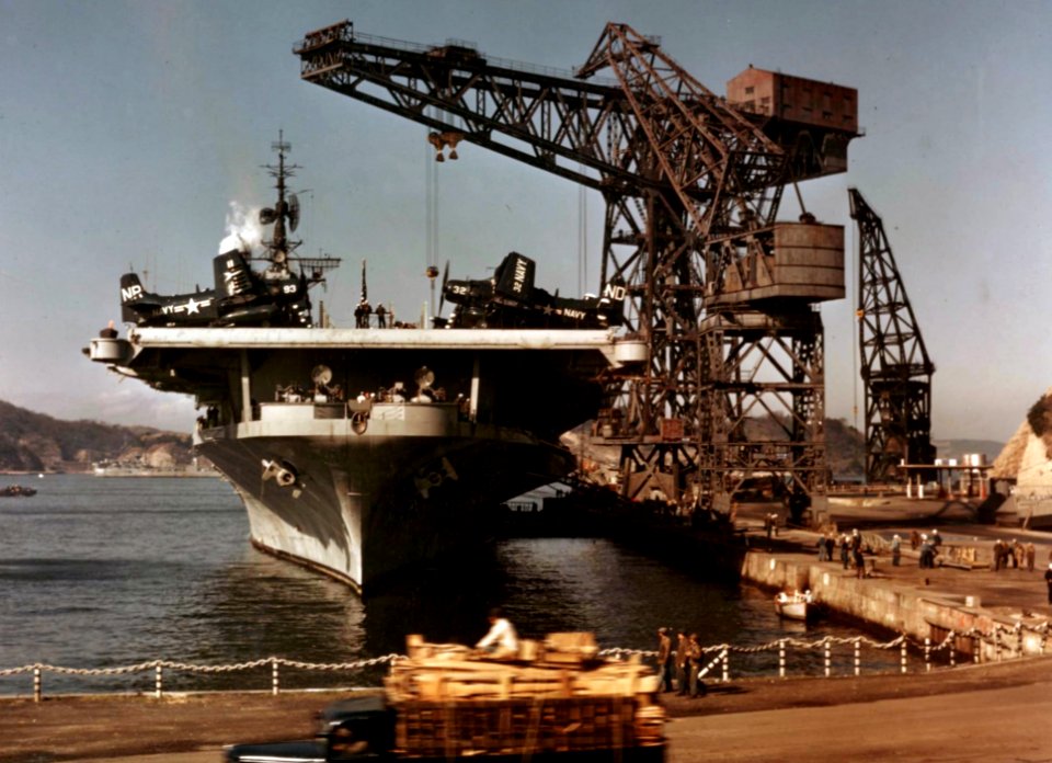 USS Antietam (CV-36) Yokusoka 1951